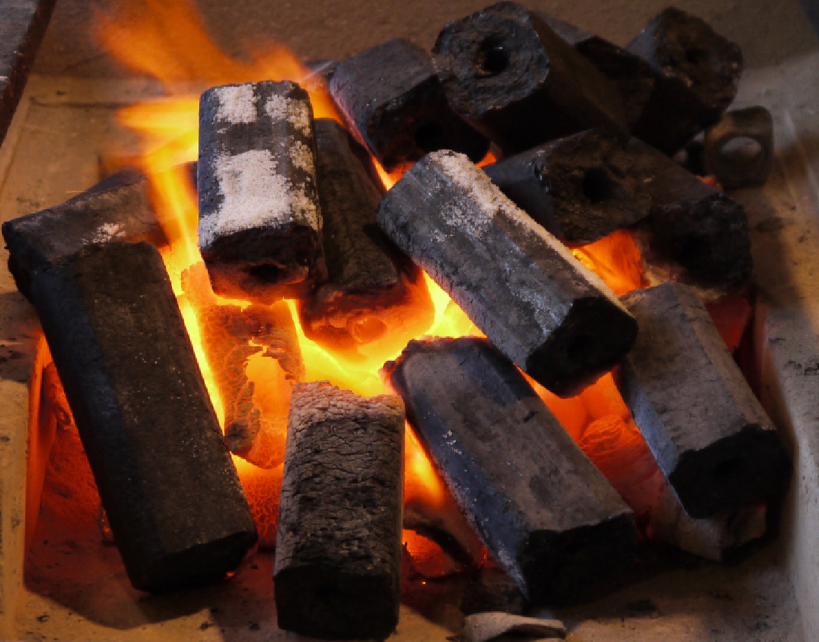 مشخصات زغال های تولید شده در گروه کوره سازان مومنی